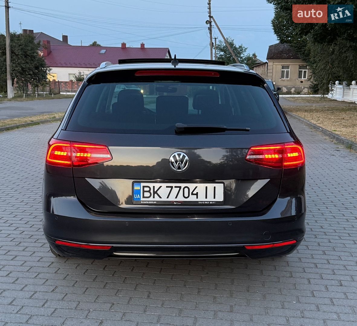 Volkswagen Passat 2018 VIN WVWZZZ3CZJE164587 фото оголошення 8 з 42