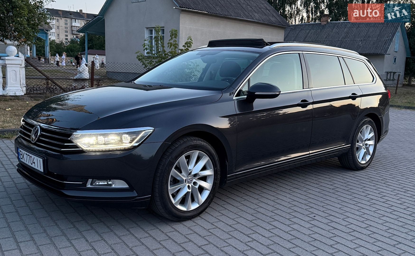Volkswagen Passat 2018 VIN WVWZZZ3CZJE164587 фото оголошення 11 з 42