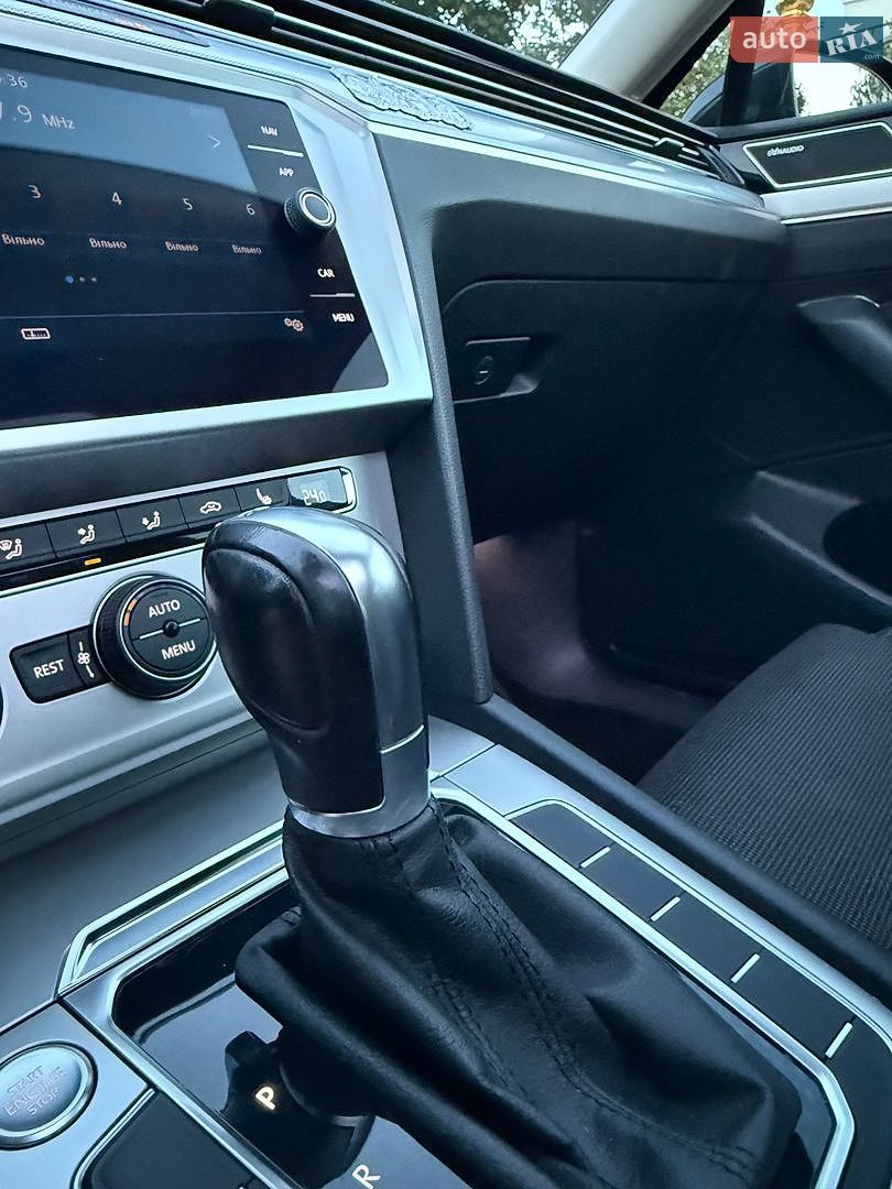Volkswagen Passat 2018 VIN WVWZZZ3CZJE164587 фото оголошення 21 з 42
