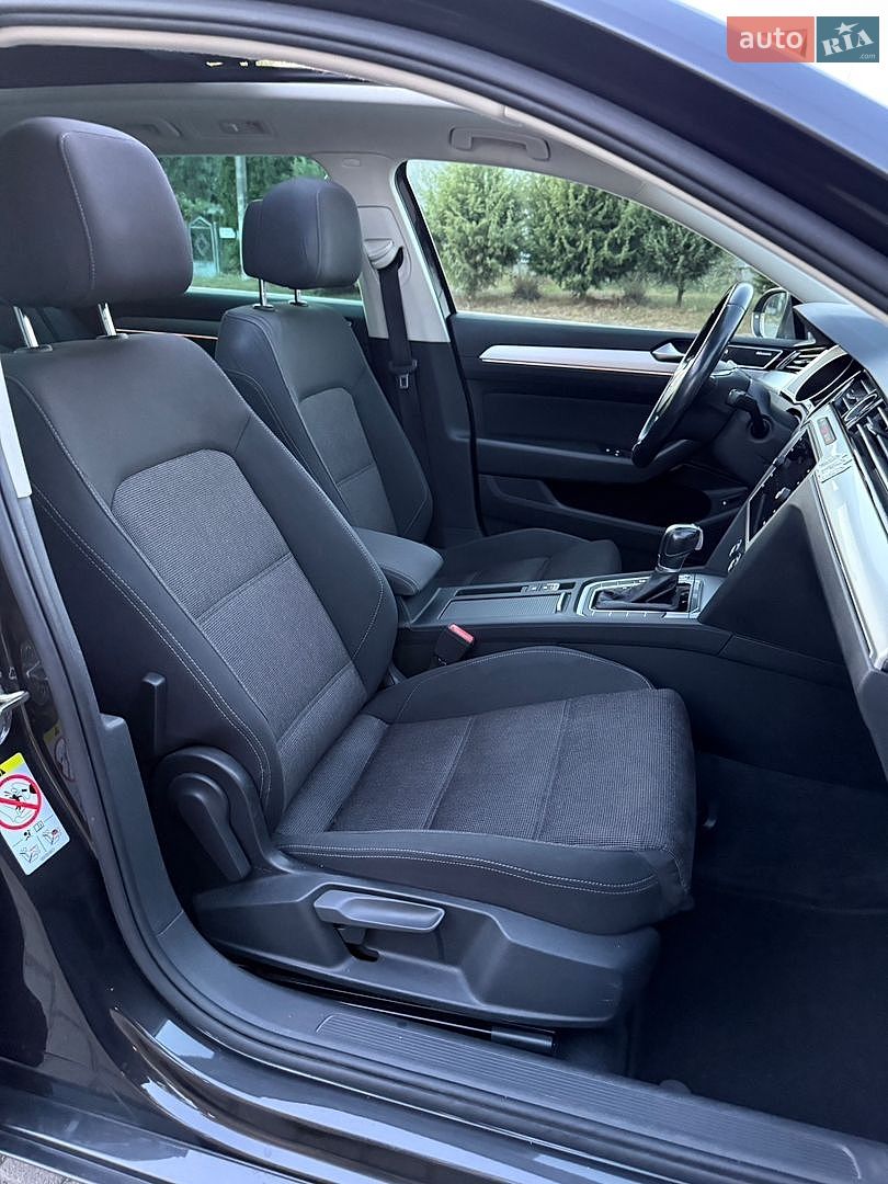 Volkswagen Passat 2018 VIN WVWZZZ3CZJE164587 фото оголошення 26 з 42