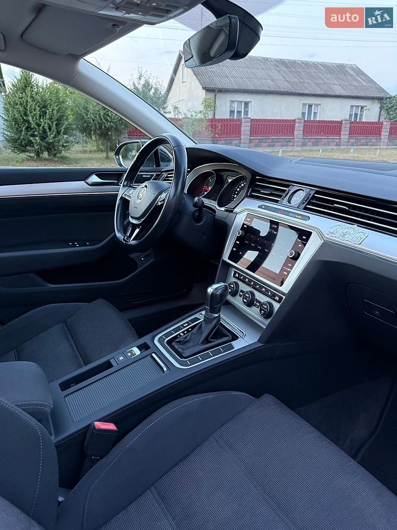Volkswagen Passat 2018 VIN WVWZZZ3CZJE164587 фото оголошення 27 з 42