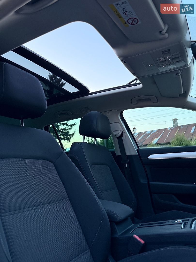 Volkswagen Passat 2018 VIN WVWZZZ3CZJE164587 фото оголошення 31 з 42