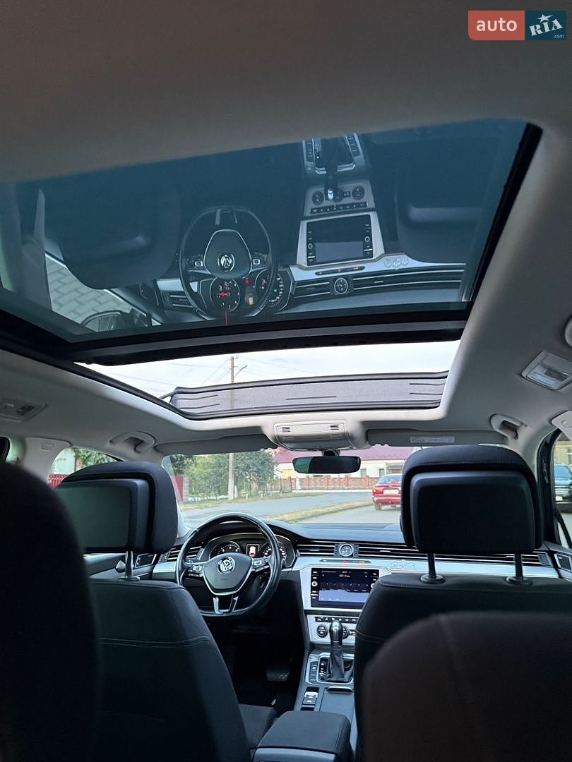 Volkswagen Passat 2018 VIN WVWZZZ3CZJE164587 фото оголошення 42 з 42