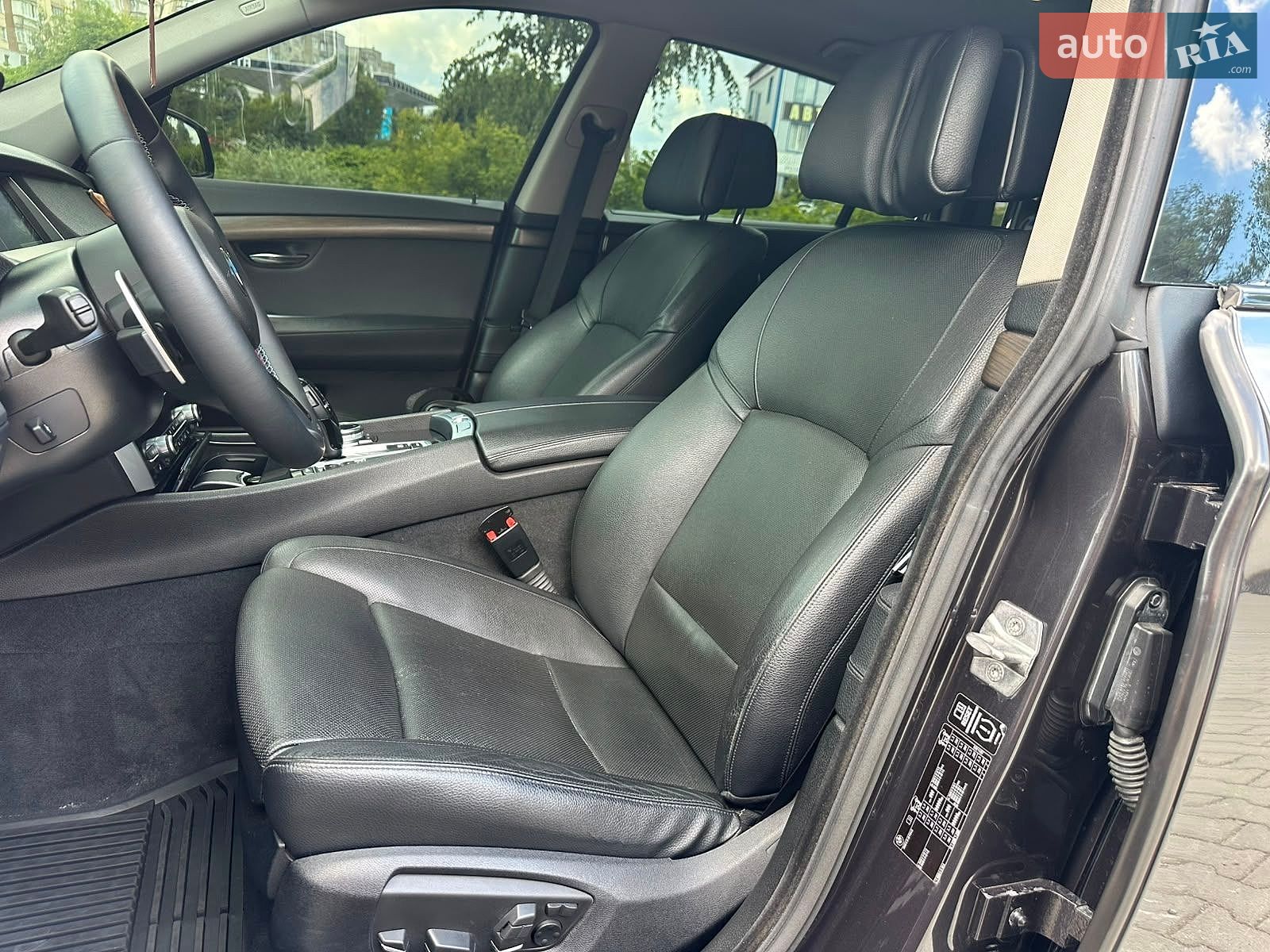 BMW 5 Series GT 2014 VIN WBA5N21090D496830 фото оголошення 13 з 15