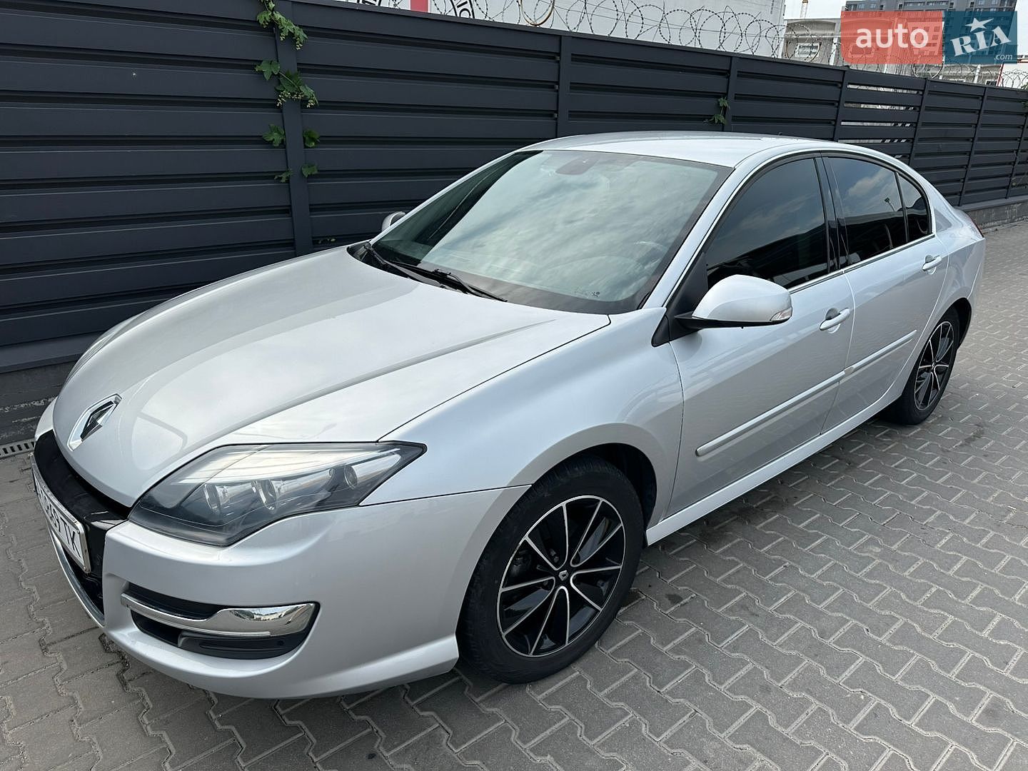 Renault Laguna 2014 VIN VF1BT12C650198332 фото оголошення 2 з 16