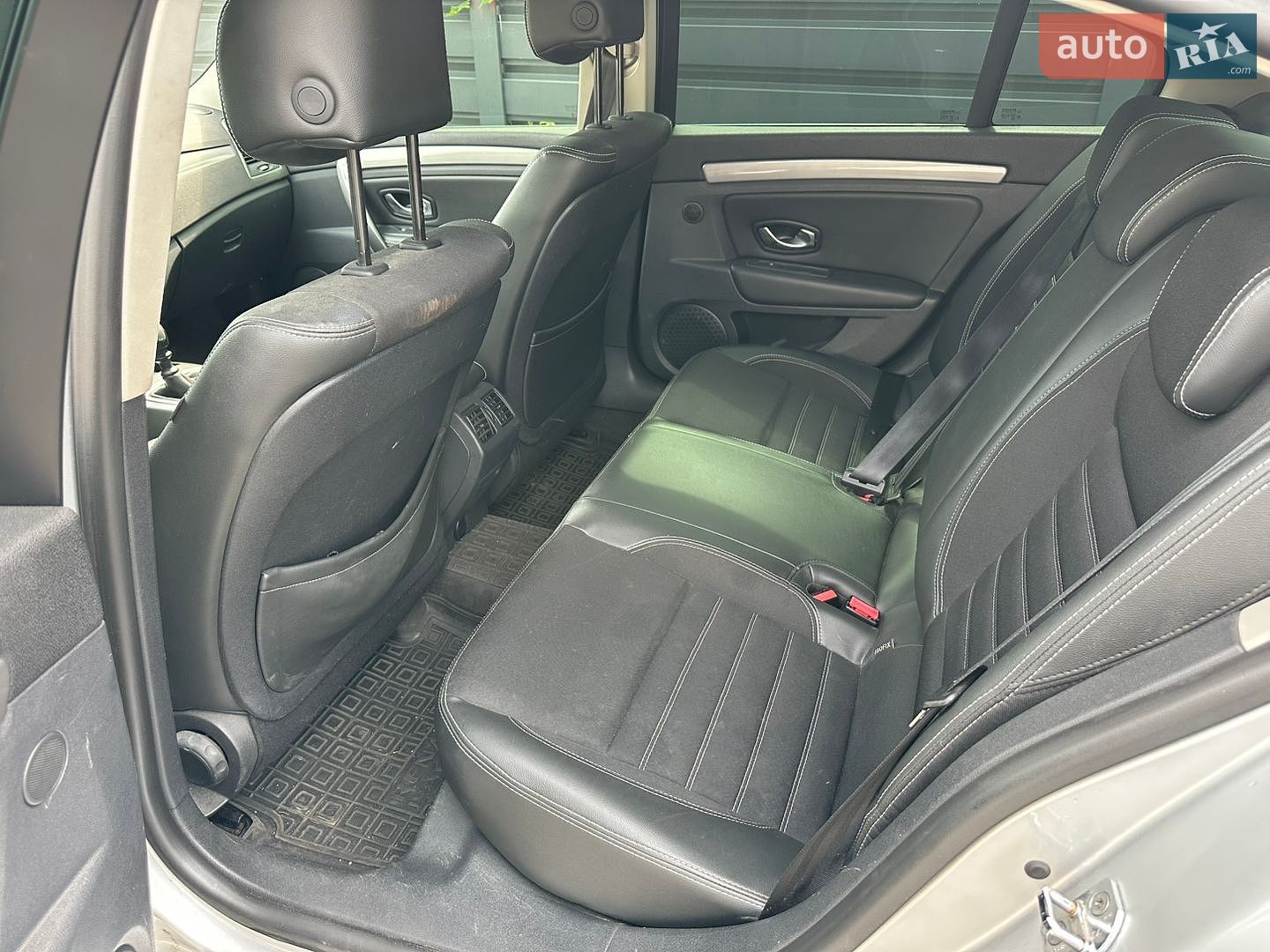 Renault Laguna 2014 VIN VF1BT12C650198332 фото оголошення 14 з 16