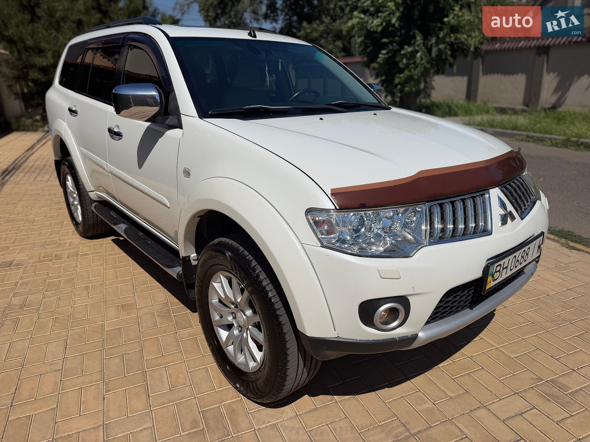 Mitsubishi Pajero Sport 2011 VIN MMCGYKH60BFZ07385 фото оголошення 3 з 23