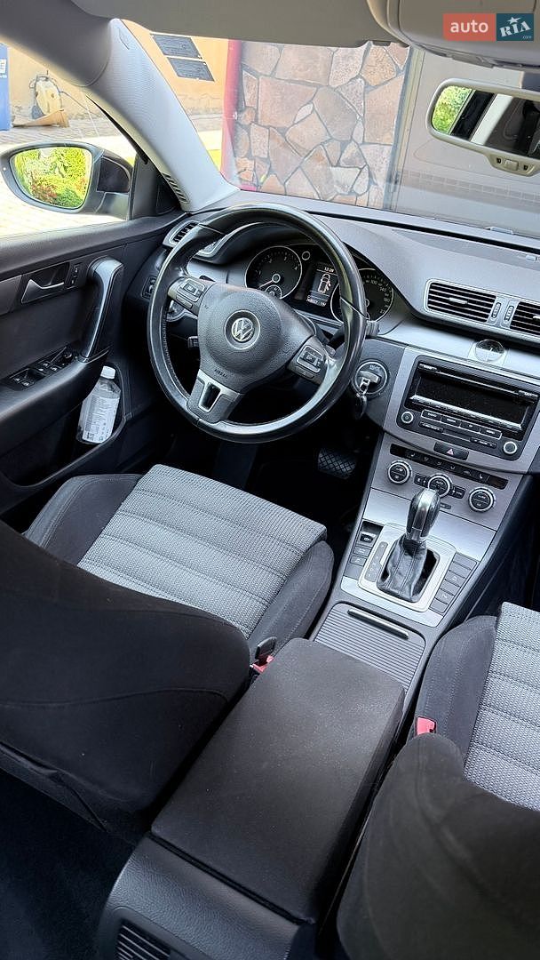 Volkswagen Passat 2013 VIN WVWZZZ3CZDE145809 фото оголошення 8 з 20