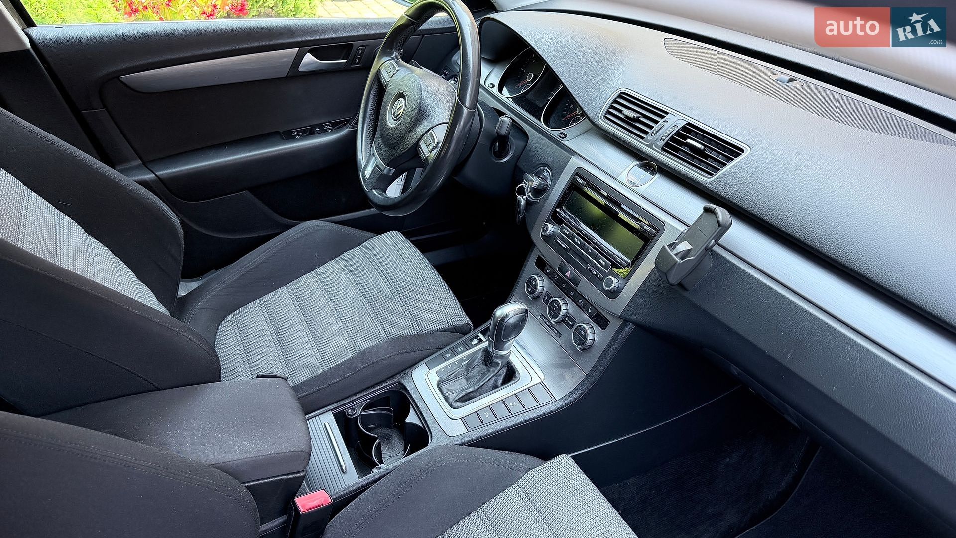Volkswagen Passat 2013 VIN WVWZZZ3CZDE145809 фото оголошення 16 з 20