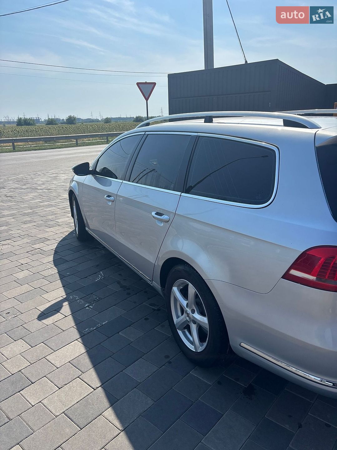 Volkswagen Passat 2011 VIN WVWZZZ3CZBE364965 фото оголошення 7 з 15