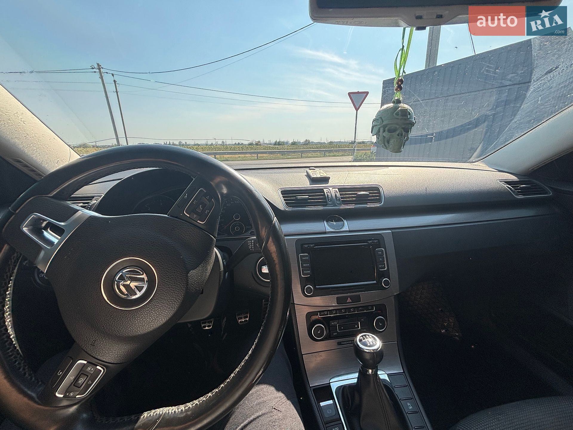 Volkswagen Passat 2011 VIN WVWZZZ3CZBE364965 фото оголошення 10 з 15