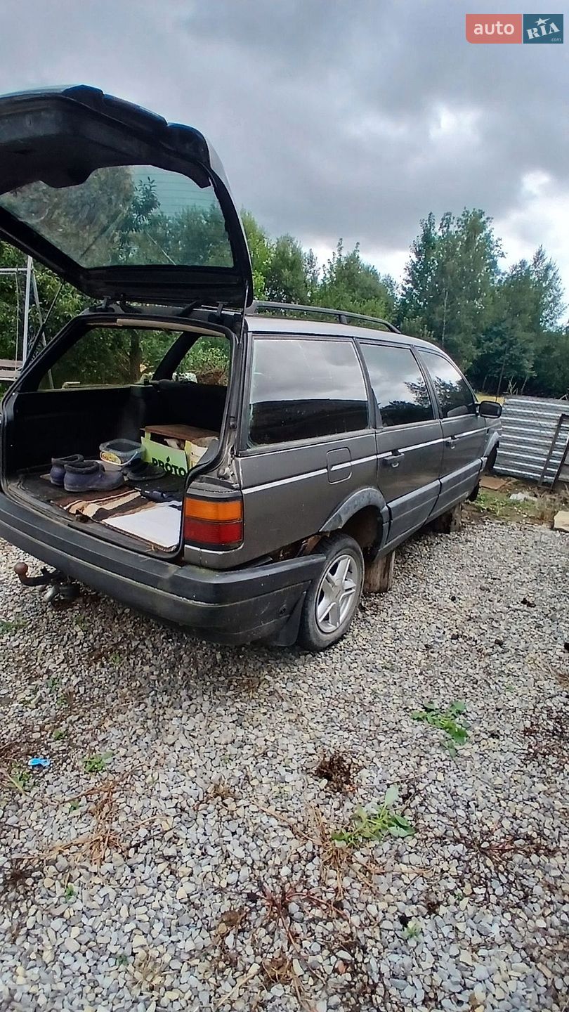 Volkswagen Passat 1989 VIN WVWZZZ31ZKE090697 фото оголошення 3 з 23