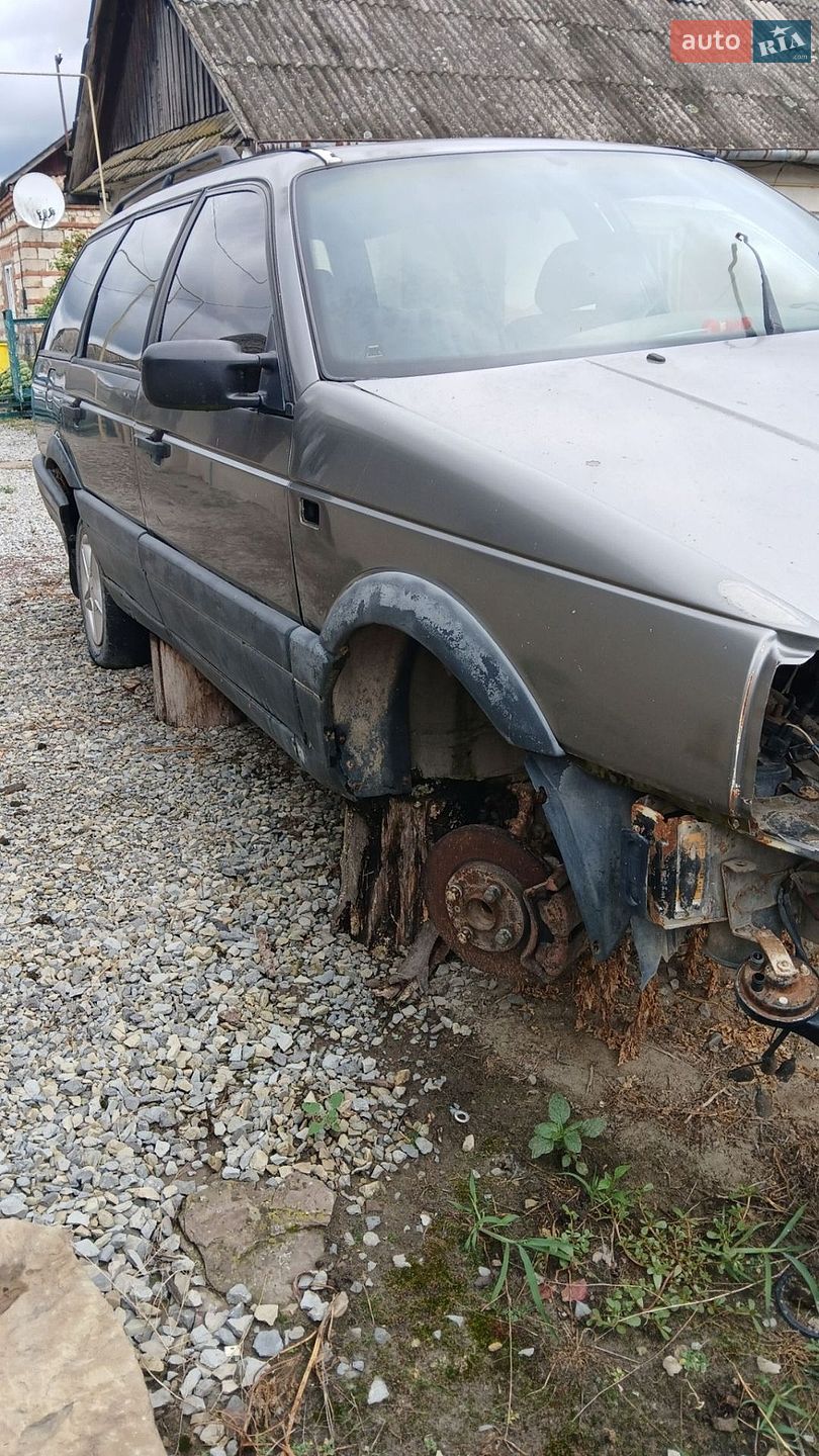 Volkswagen Passat 1989 VIN WVWZZZ31ZKE090697 фото оголошення 8 з 23
