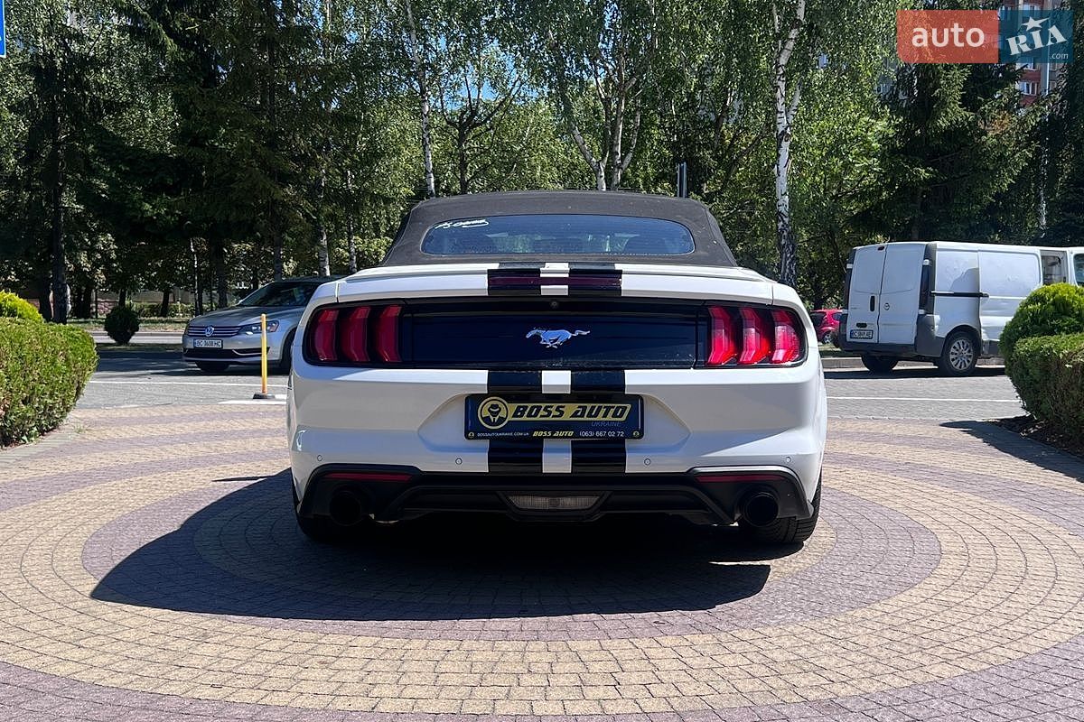 Ford Mustang 2018 VIN 1FATP8UH2J5133182 фото оголошення 10 з 28