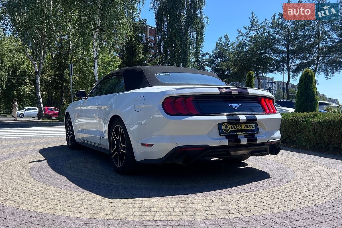 Ford Mustang 2018 VIN 1FATP8UH2J5133182 фото оголошення 9 з 28