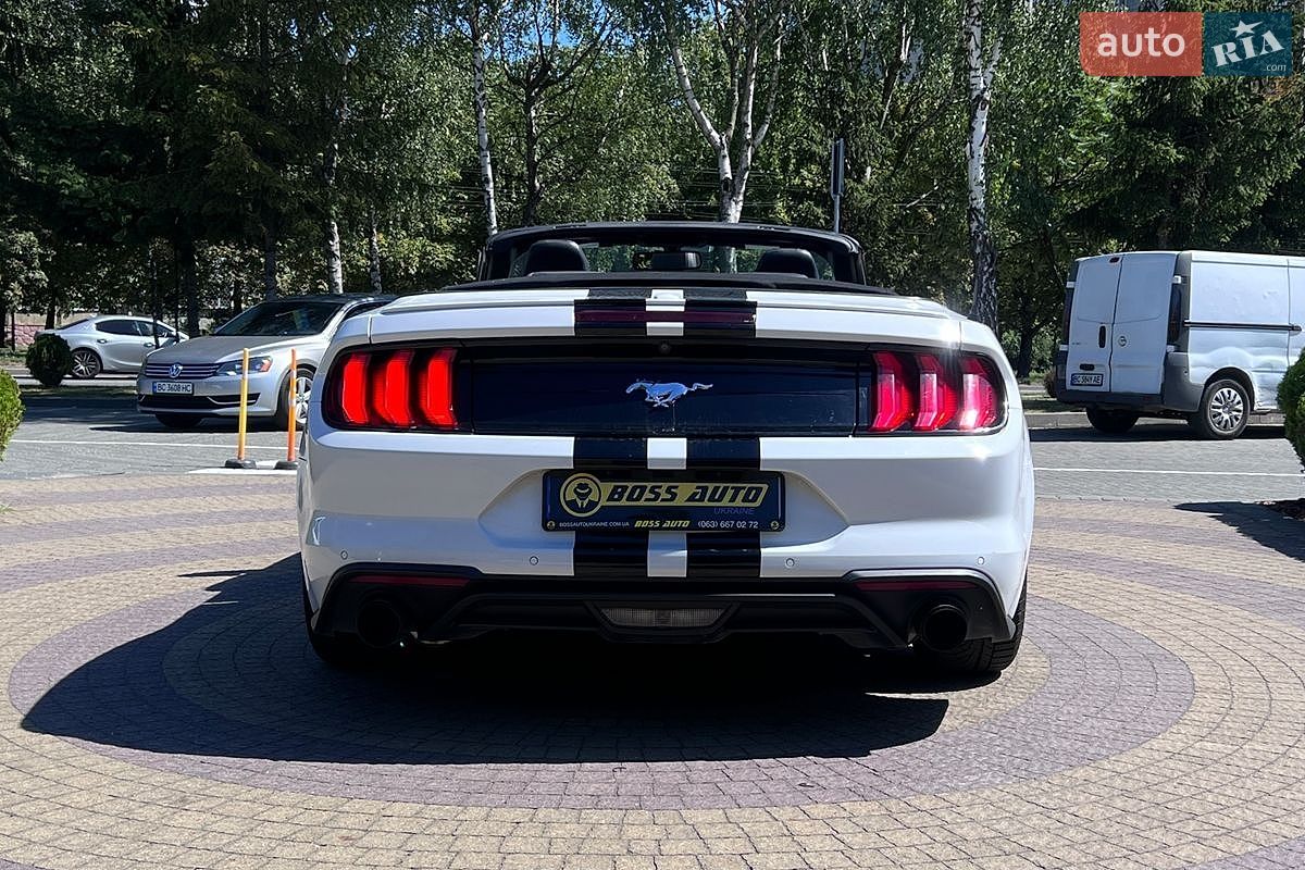 Ford Mustang 2018 VIN 1FATP8UH2J5133182 фото оголошення 13 з 28