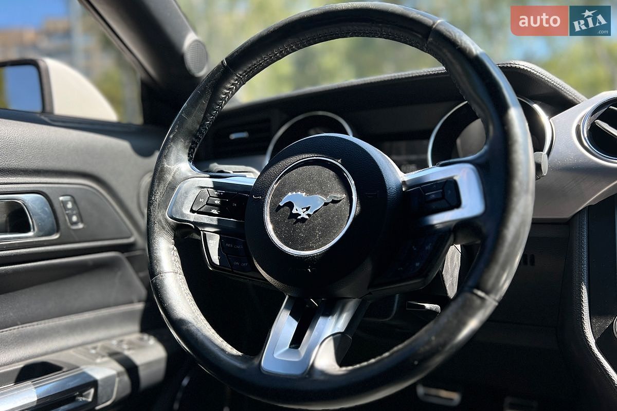 Ford Mustang 2018 VIN 1FATP8UH2J5133182 фото оголошення 27 з 28