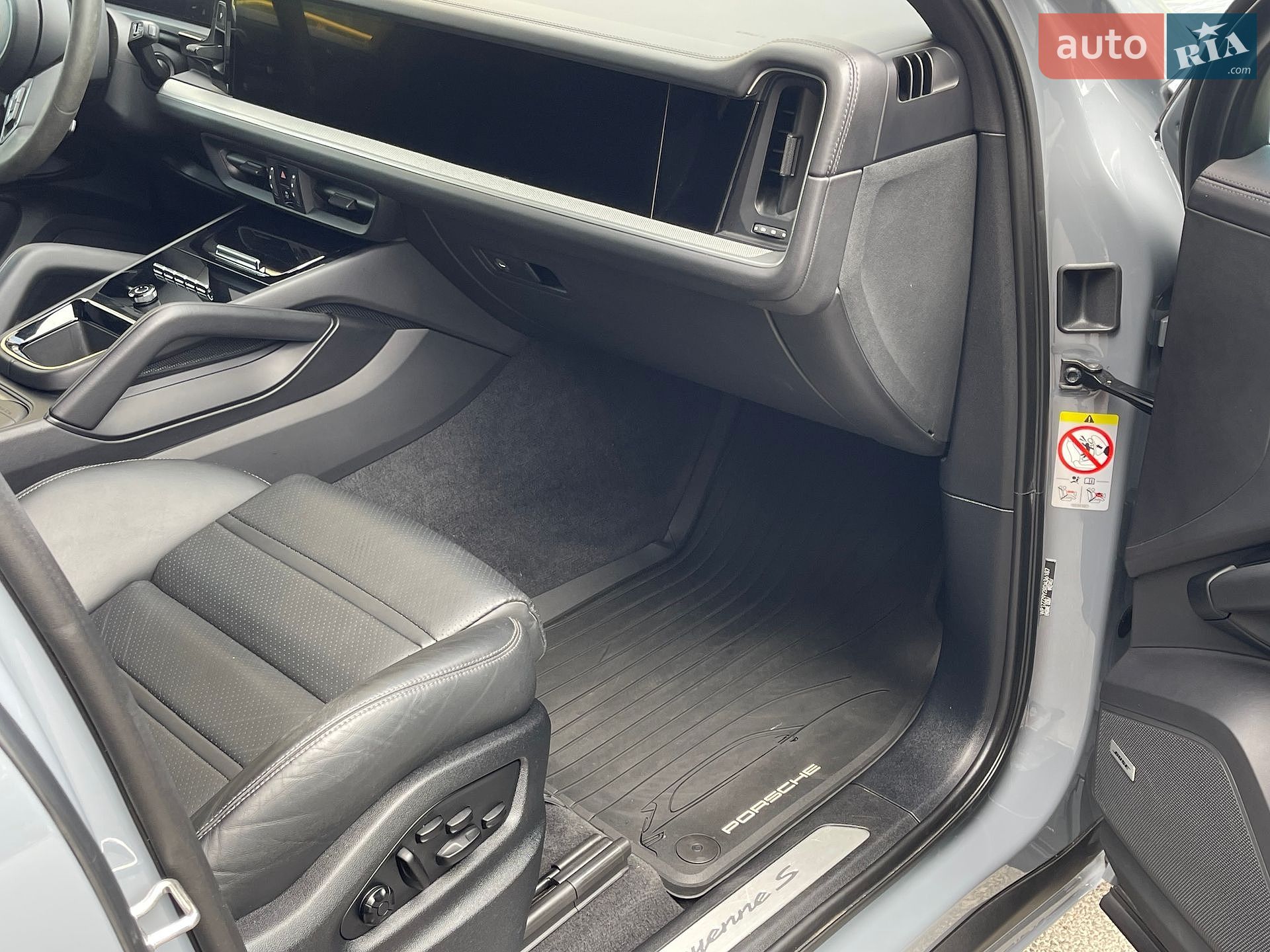Porsche Cayenne 2024 VIN WP1ZZZ9Y2RDA36187 фото оголошення 6 з 69