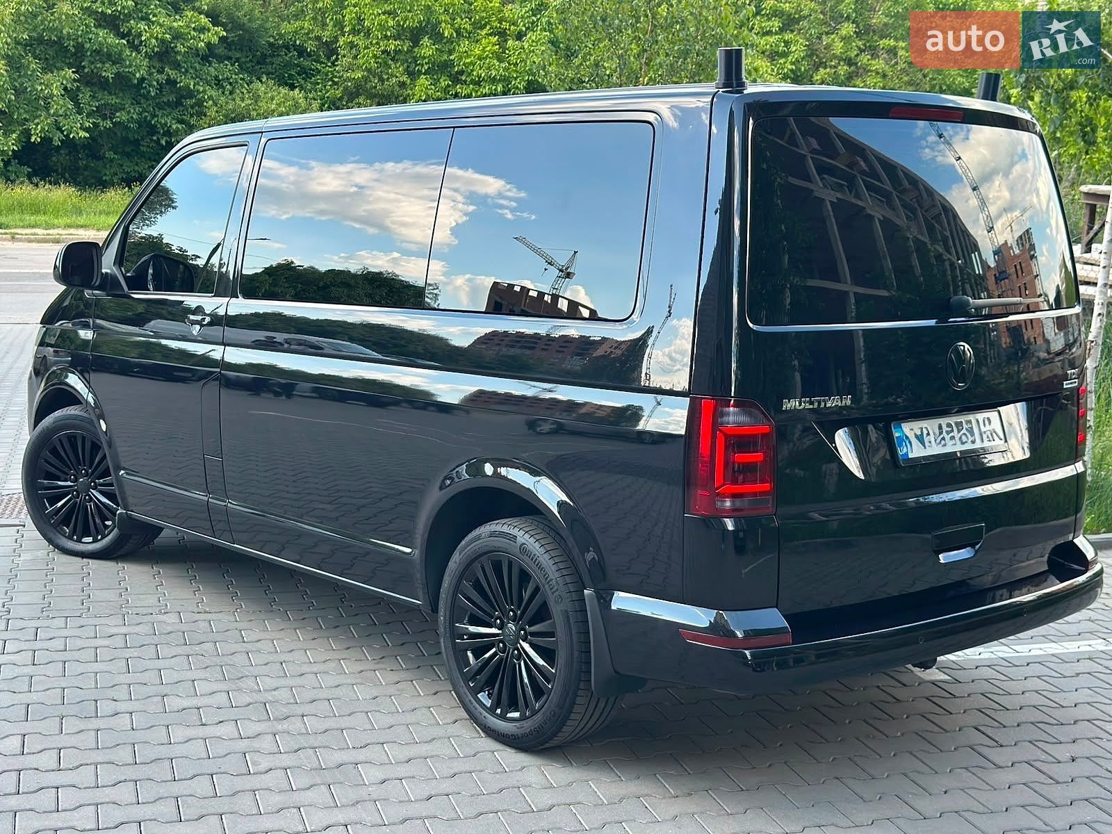Volkswagen Multivan 2015 VIN WV2ZZZ7HZGH020784 фото оголошення 4 з 9