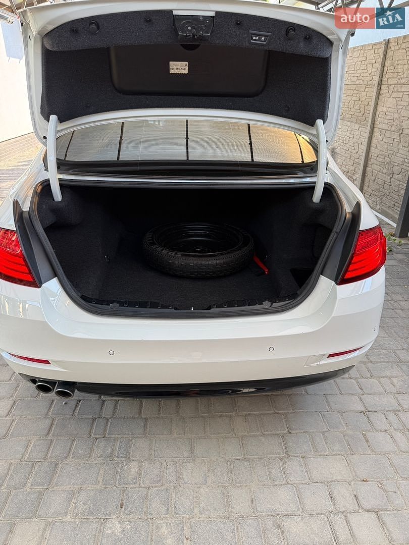BMW 5 Series 2015 VIN WBA5E7101FD675966 фото оголошення 14 з 51