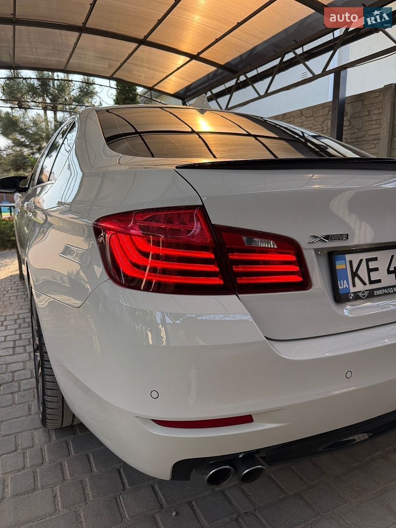 BMW 5 Series 2015 VIN WBA5E7101FD675966 фото оголошення 22 з 51