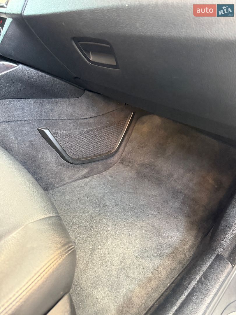 BMW 5 Series 2015 VIN WBA5E7101FD675966 фото оголошення 28 з 51