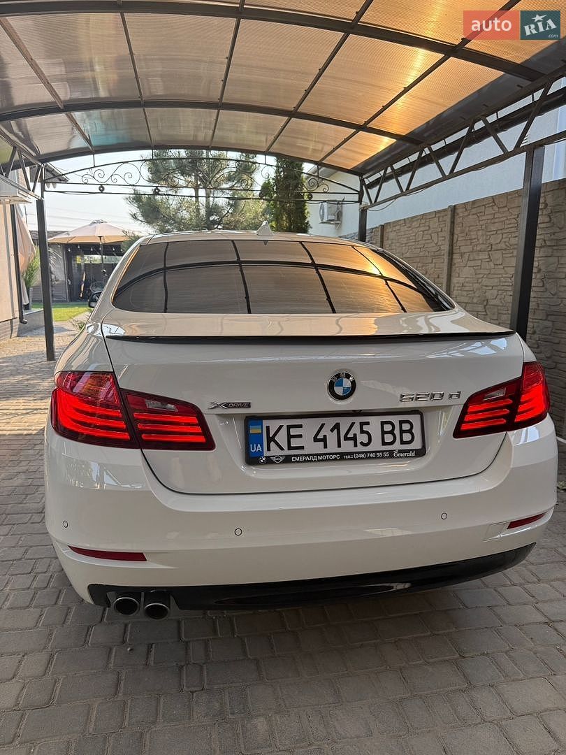 BMW 5 Series 2015 VIN WBA5E7101FD675966 фото оголошення 44 з 51