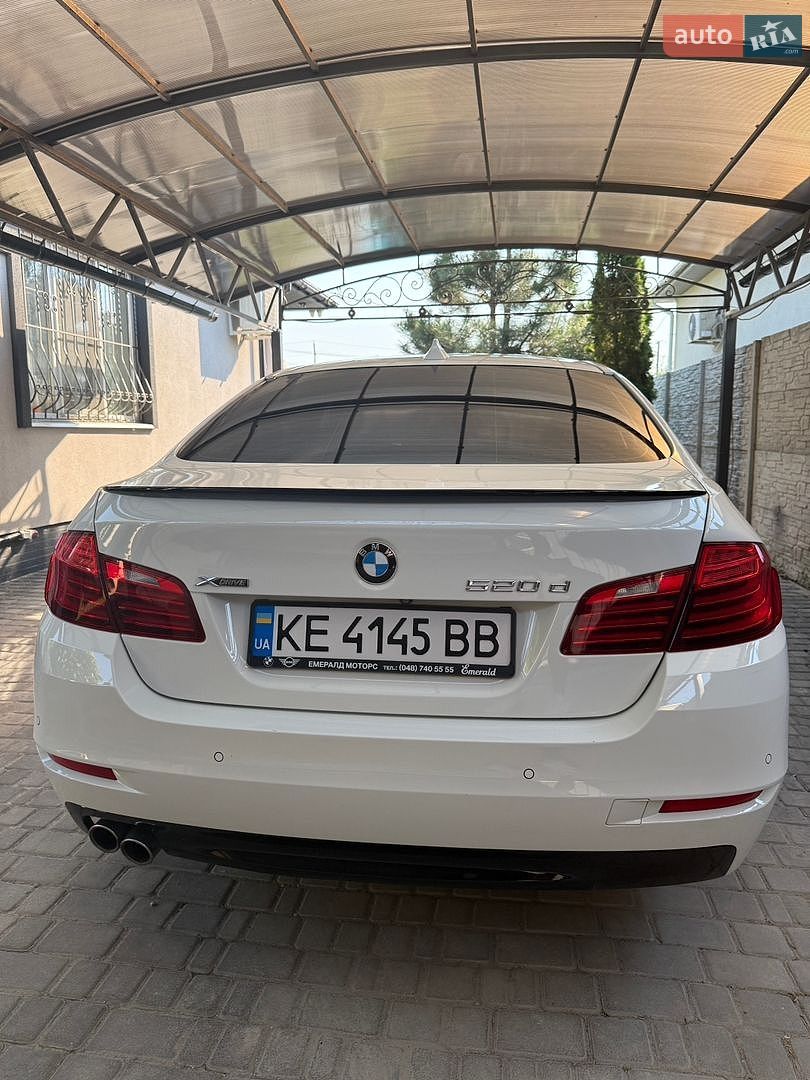 BMW 5 Series 2015 VIN WBA5E7101FD675966 фото оголошення 45 з 51