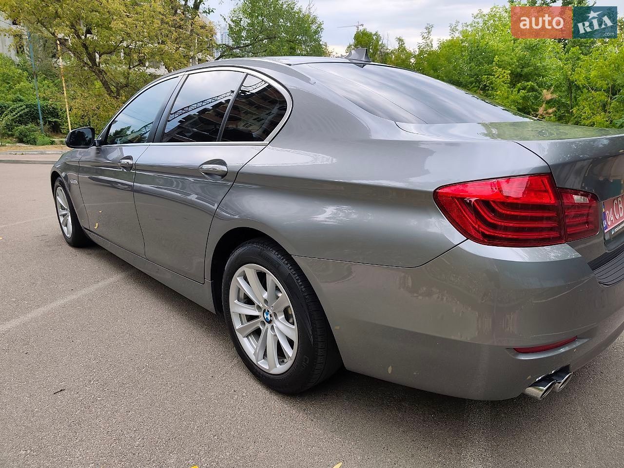 BMW 5 Series 2014 VIN WBA5A5C55ED505228 фото оголошення 2 з 27