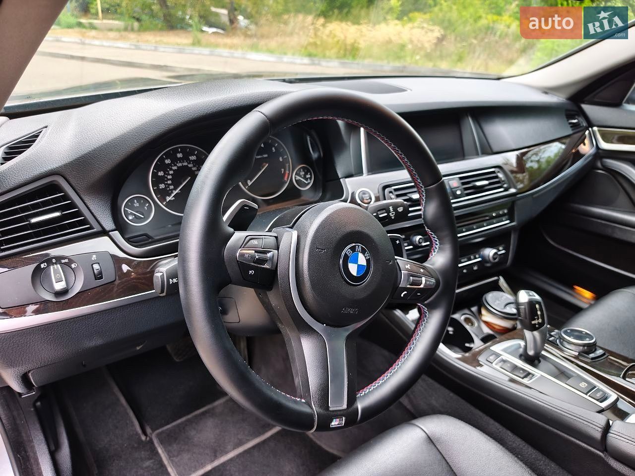 BMW 5 Series 2014 VIN WBA5A5C55ED505228 фото оголошення 9 з 27