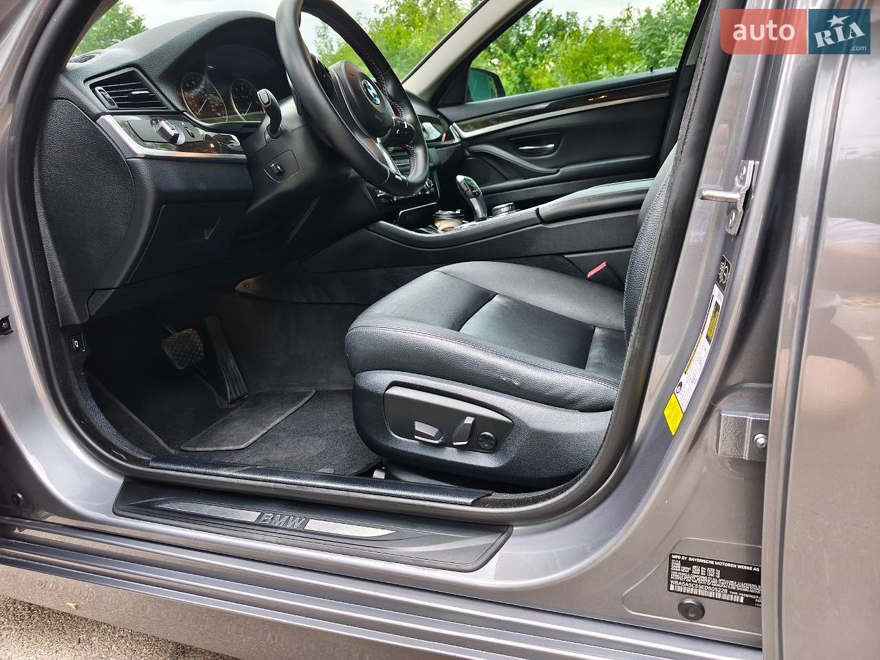 BMW 5 Series 2014 VIN WBA5A5C55ED505228 фото оголошення 10 з 27