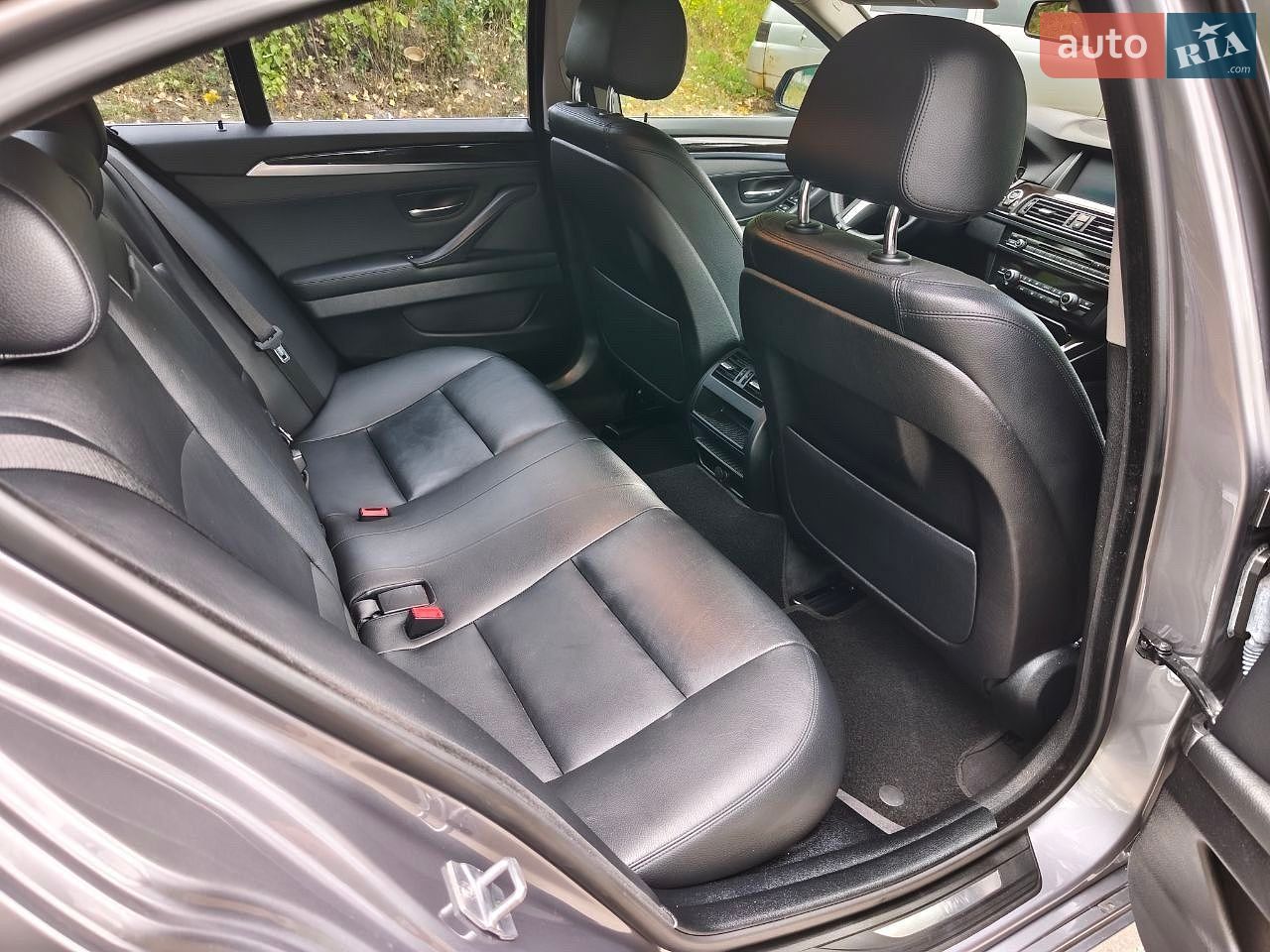 BMW 5 Series 2014 VIN WBA5A5C55ED505228 фото оголошення 13 з 27