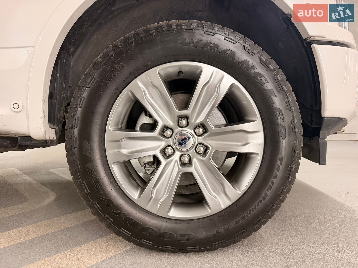 Ford F-150 2019 VIN 1FTEW1E54KFD20579 фото оголошення 11 з 41