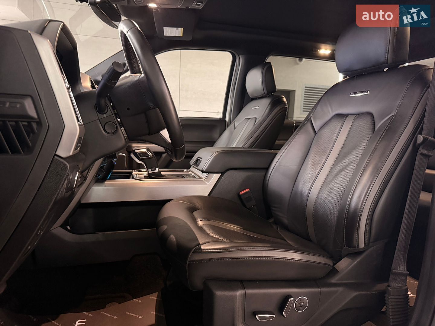 Ford F-150 2019 VIN 1FTEW1E54KFD20579 фото оголошення 17 з 41