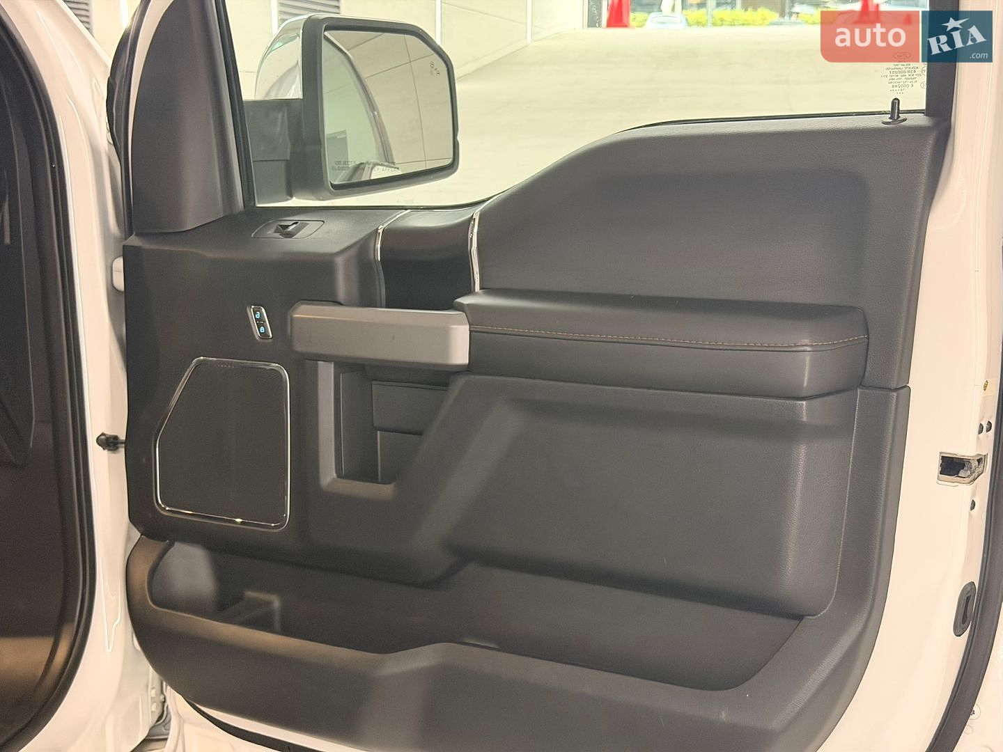 Ford F-150 2019 VIN 1FTEW1E54KFD20579 фото оголошення 32 з 41