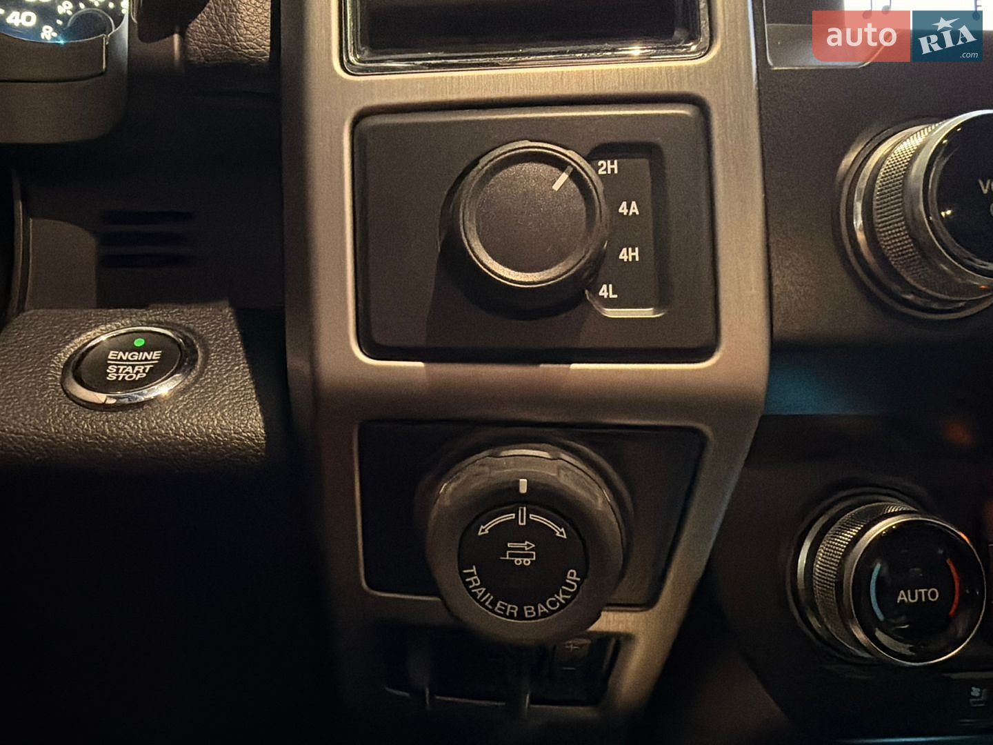 Ford F-150 2019 VIN 1FTEW1E54KFD20579 фото оголошення 39 з 41