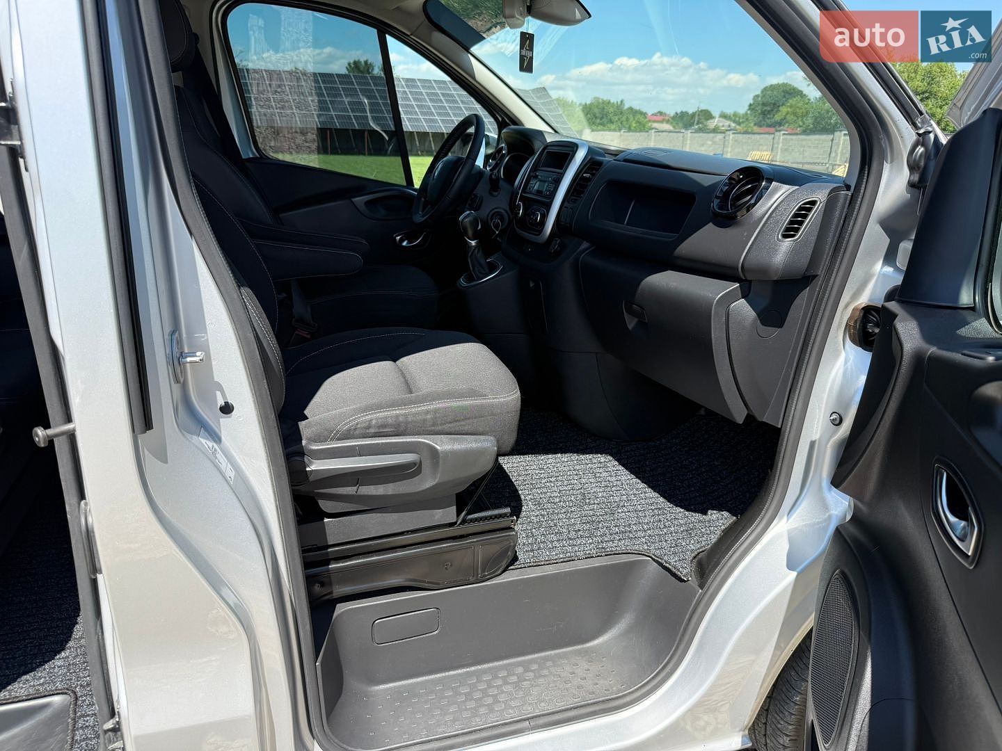 Renault Trafic 2019 VIN VF1FL000364164019 фото оголошення 4 з 14