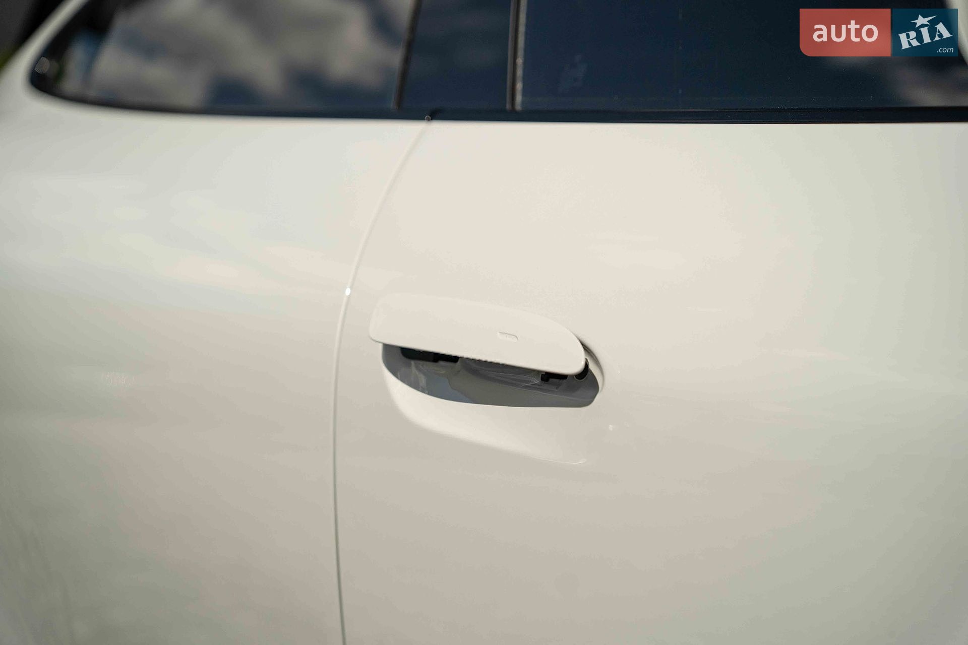 Porsche Taycan 2020 VIN WP0AC2Y18LSA71530 фото оголошення 20 з 49