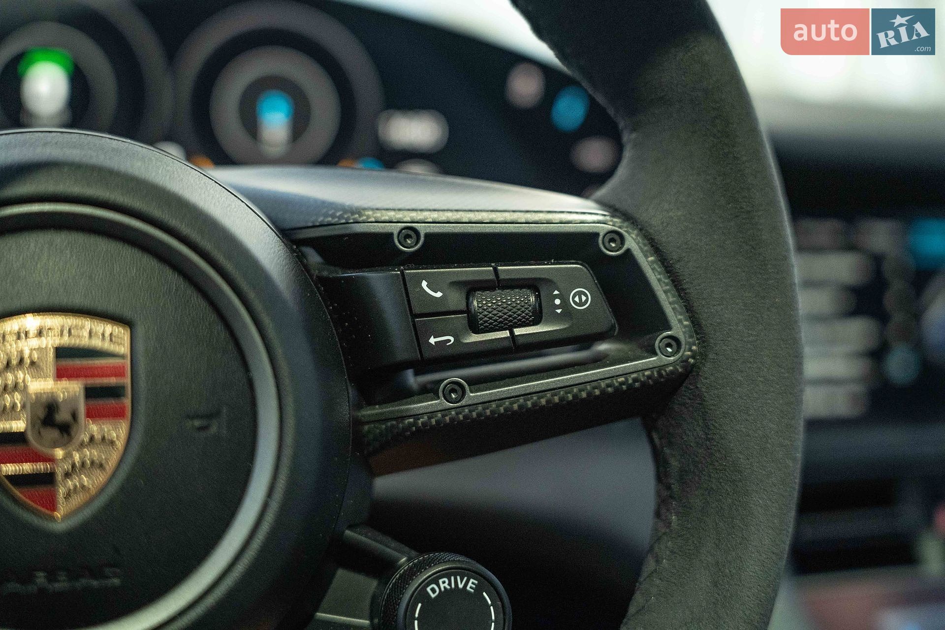 Porsche Taycan 2020 VIN WP0AC2Y18LSA71530 фото оголошення 31 з 49