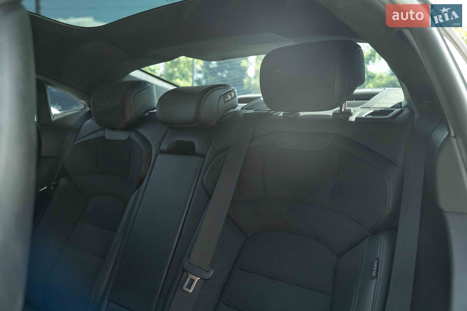 Porsche Taycan 2020 VIN WP0AC2Y18LSA71530 фото оголошення 45 з 49