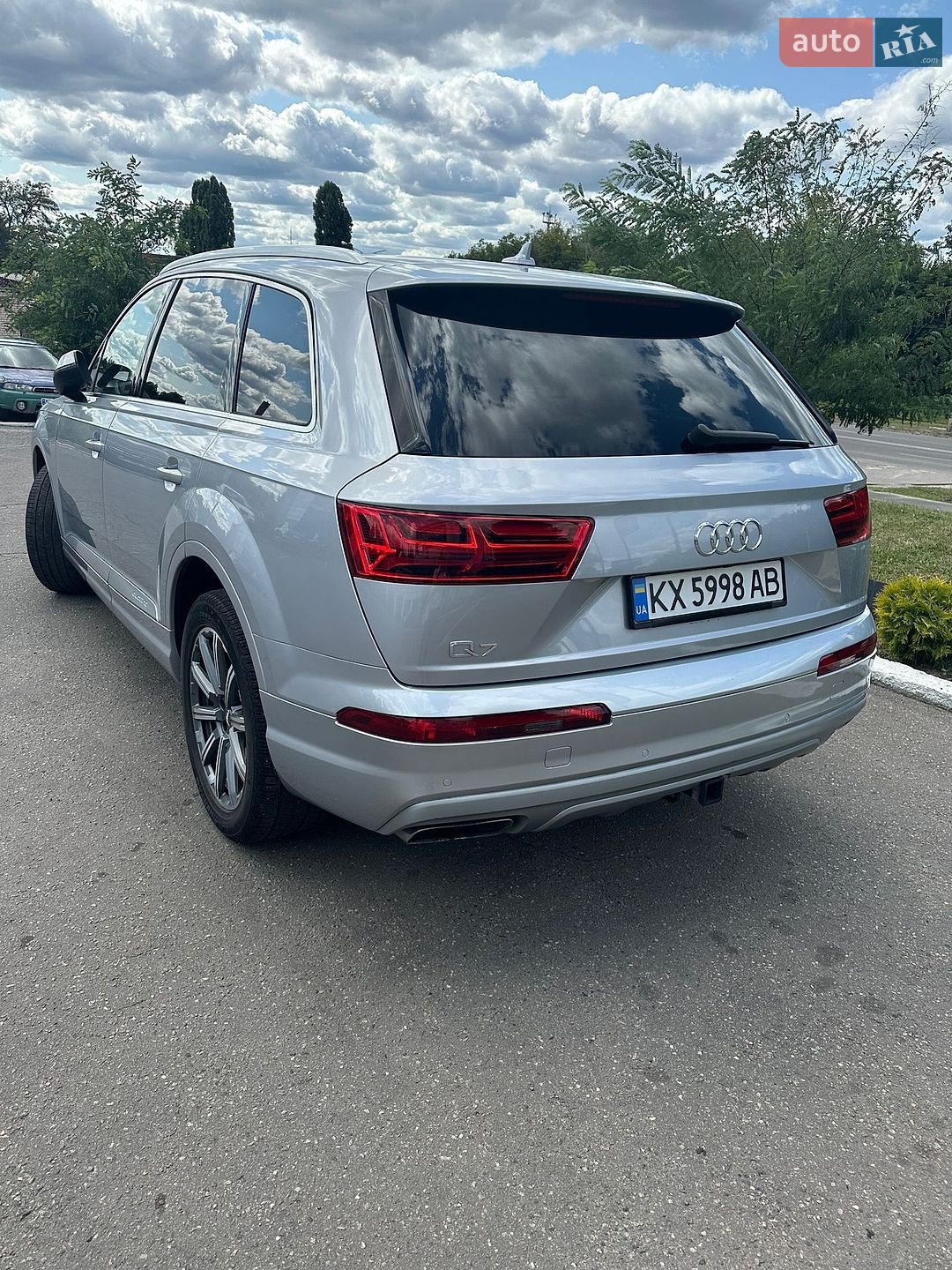Audi Q7 2018 VIN WA1LAAF70KD023272 фото оголошення 3 з 5