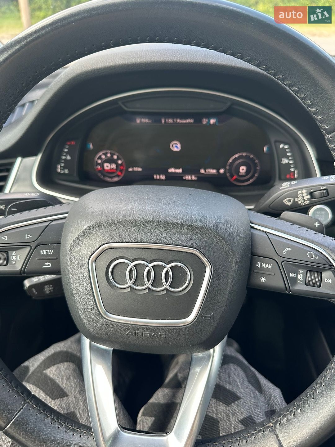 Audi Q7 2018 VIN WA1LAAF70KD023272 фото оголошення 4 з 5