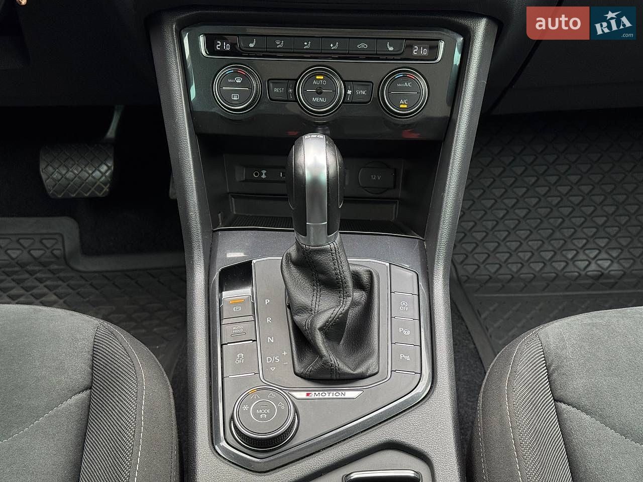 Volkswagen Tiguan 2017 VIN WVGZZZ5NZHW399240 фото оголошення 14 з 17