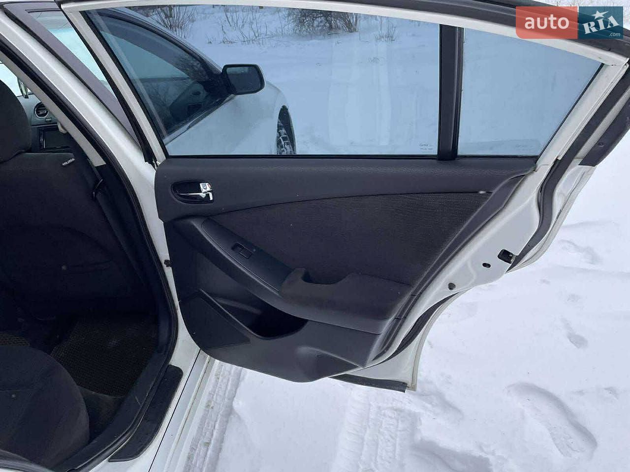 Nissan Altima 2011 VIN 1N4AL2AP5BN493852 фото оголошення 4 з 5