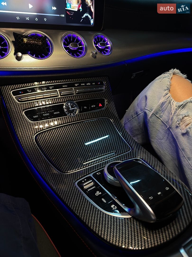 Mercedes-Benz E-Class 2018 VIN WDDZF6EB5JA477947 фото оголошення 4 з 25