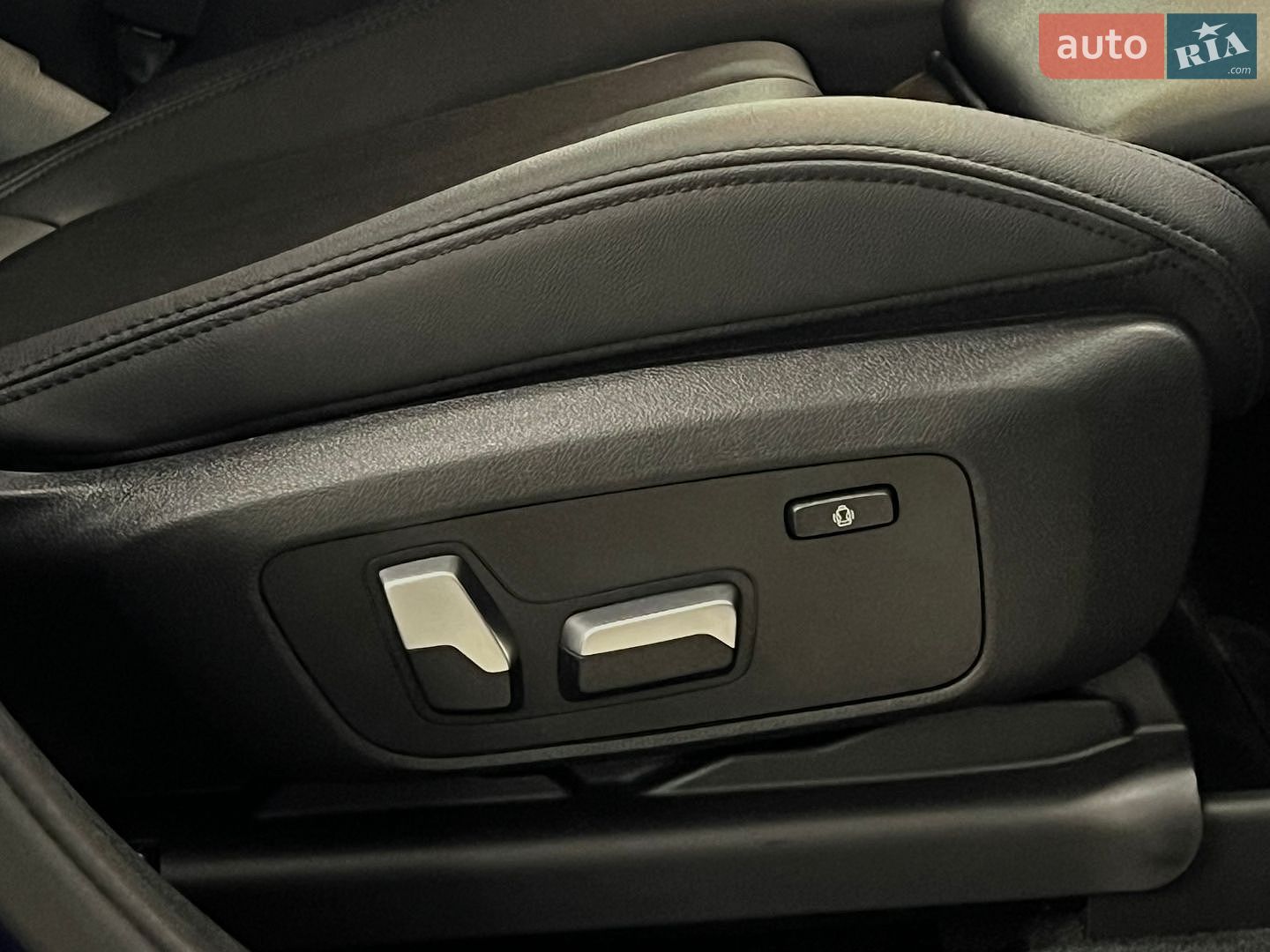 BMW X3 2021 VIN 5UXTY5C09M9F98798 фото оголошення 25 з 32