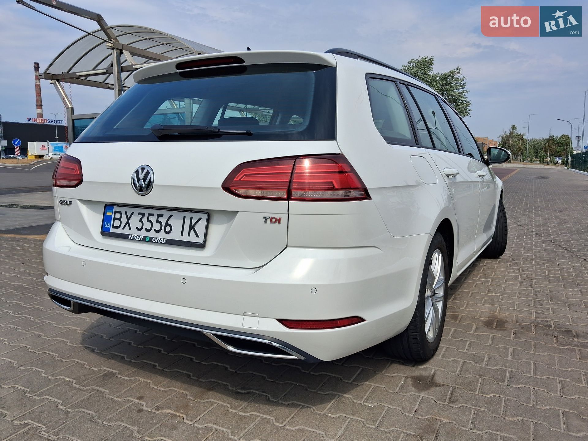 Volkswagen Golf 2017 VIN WVWZZZAUZJP528931 фото оголошення 7 з 33