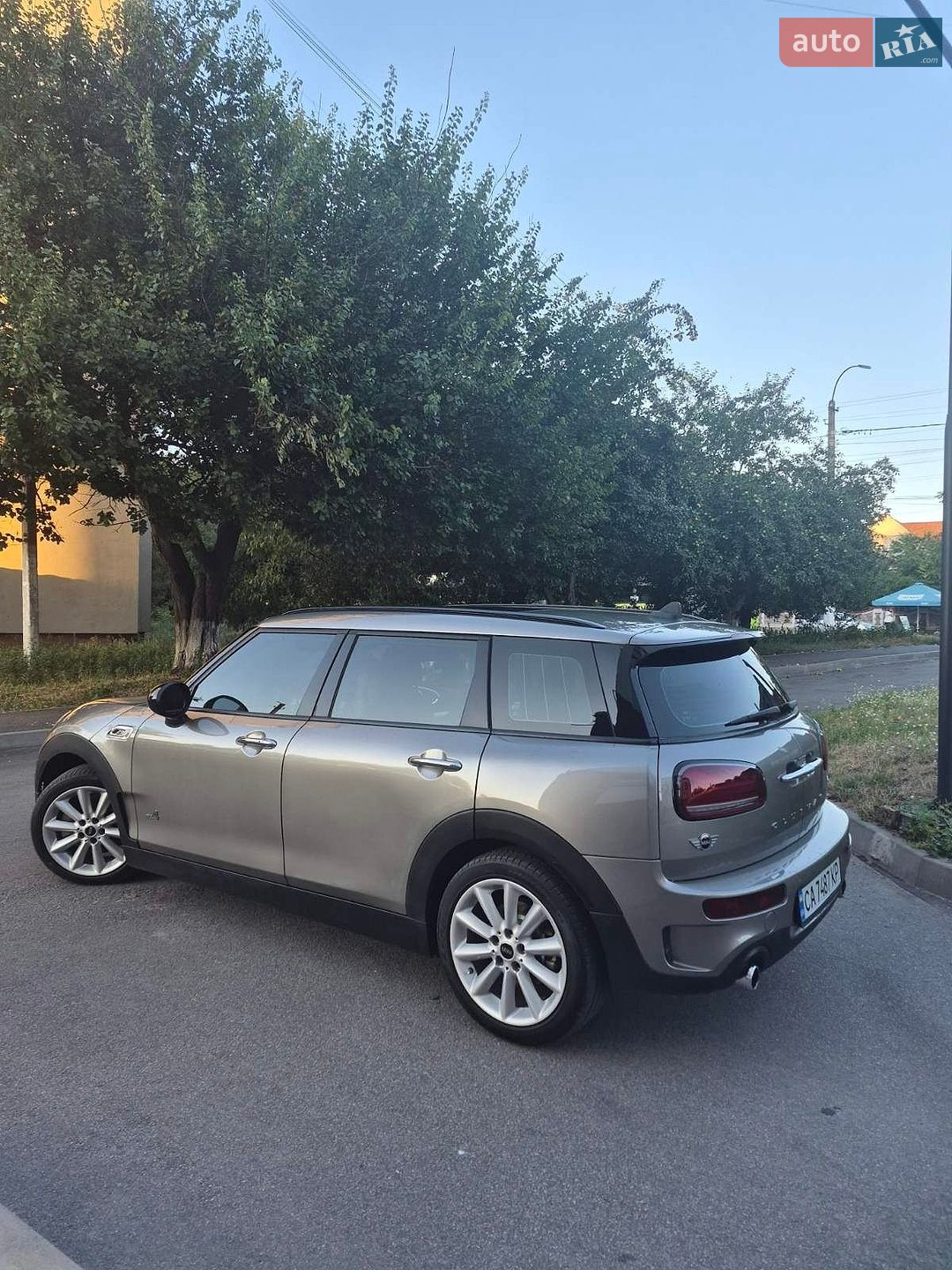 MINI Clubman 2017 VIN WMWLU5C33H2G02220 фото оголошення 9 з 24
