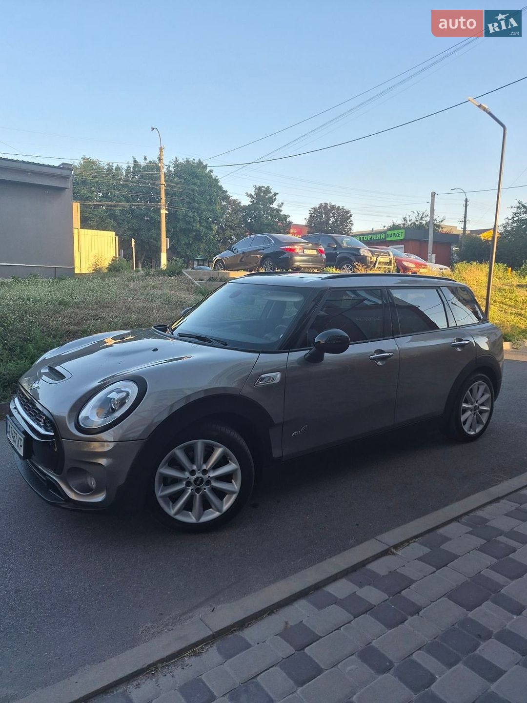 MINI Clubman 2017 VIN WMWLU5C33H2G02220 фото оголошення 6 з 24