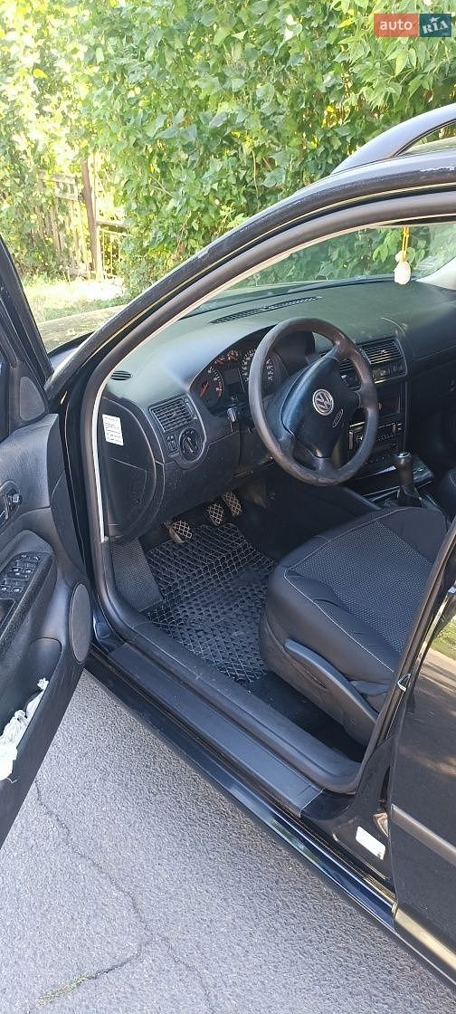 Volkswagen Golf 2004 VIN WVWZZZ1JZ4W164342 фото оголошення 5 з 21